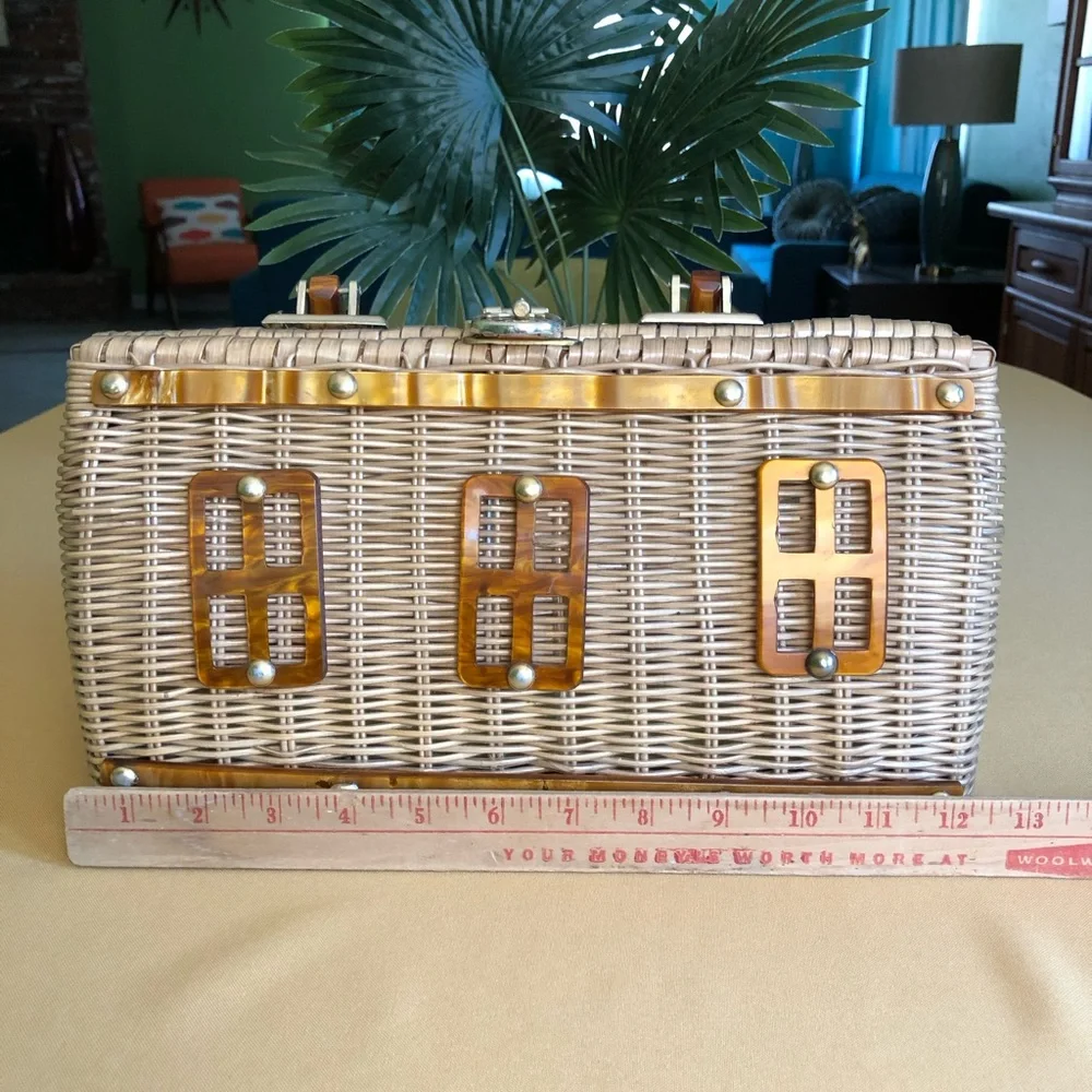 Vintage Wicker Purse - Picture 8 of 10